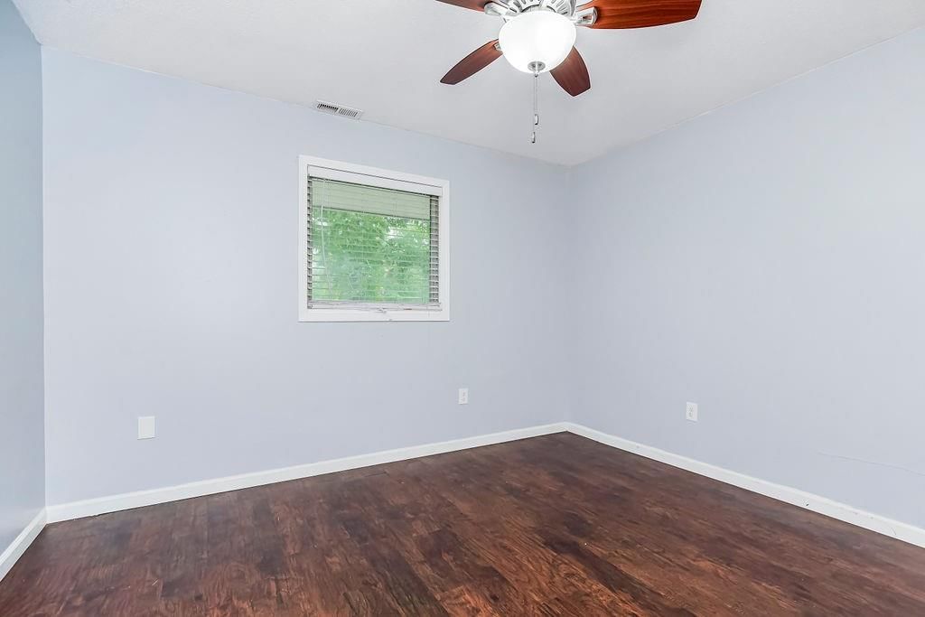2924 WAYNE Avenue — photo 17
