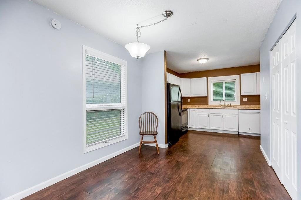 2924 WAYNE Avenue — photo 9
