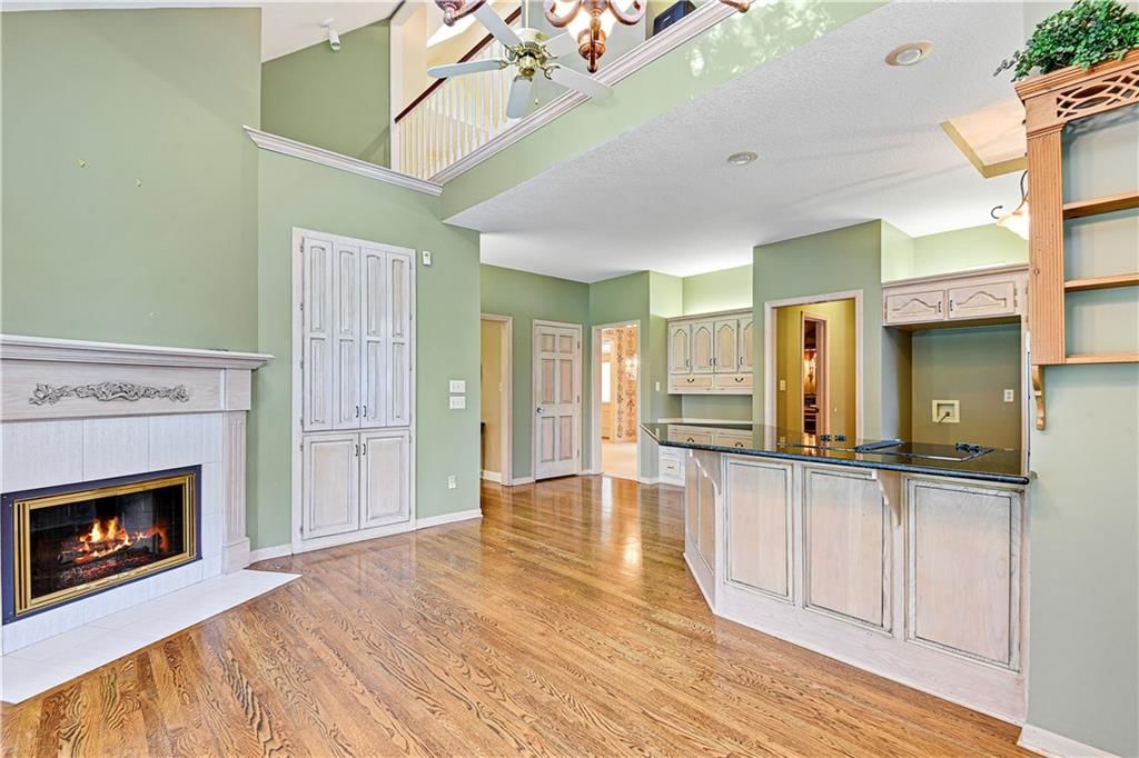 5803 W 124th Street — photo 10