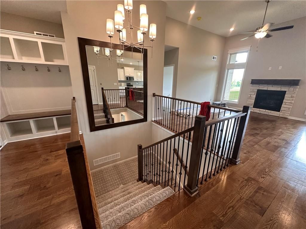 2131 Greenfield Point — photo 2