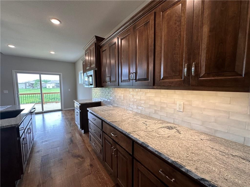 2133 Greenfield Point — photo 13