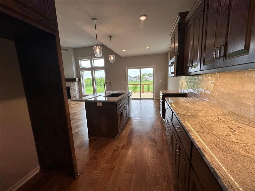 2133 Greenfield Point — photo 15