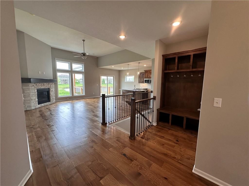 2133 Greenfield Point — photo 4