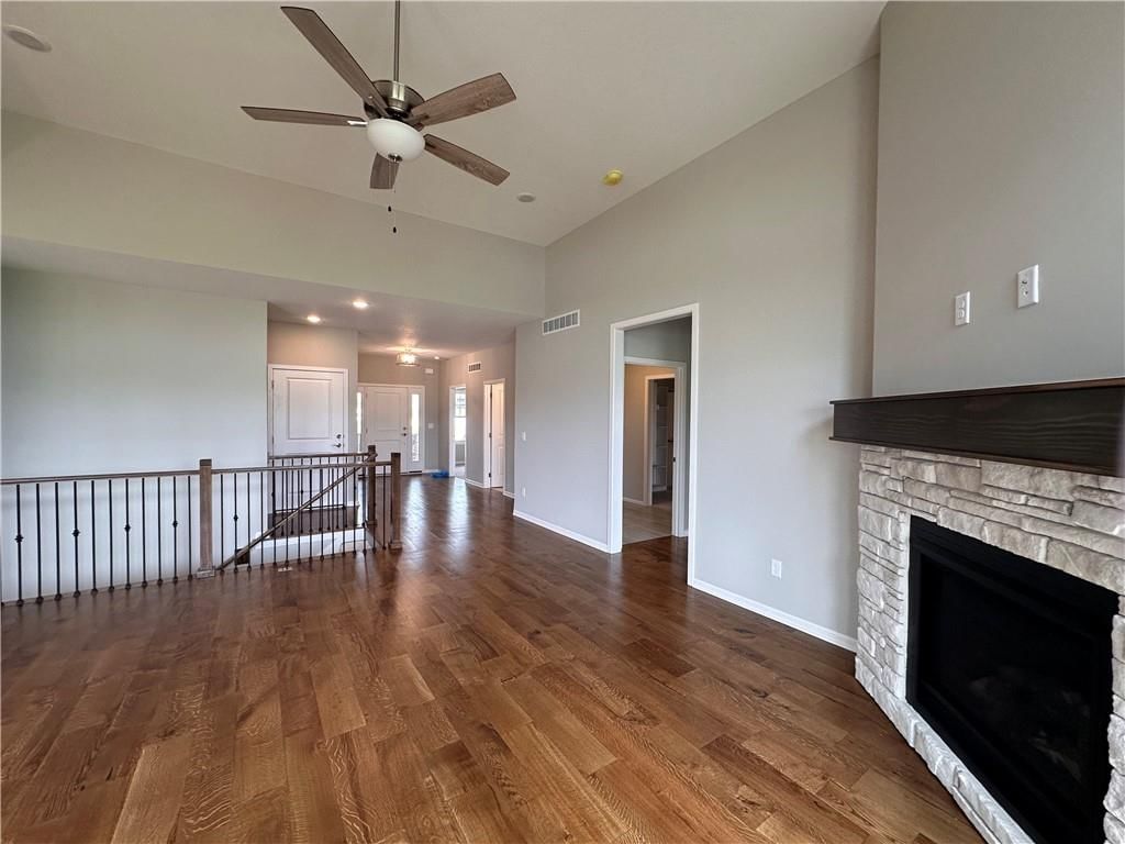 2133 Greenfield Point — photo 8