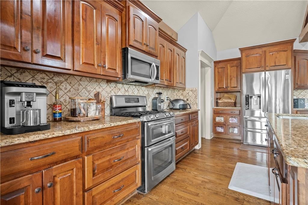 20915 W 114th Place — photo 8