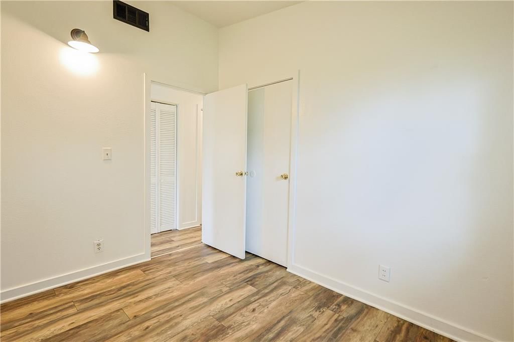 216 E Lieber Street — photo 11