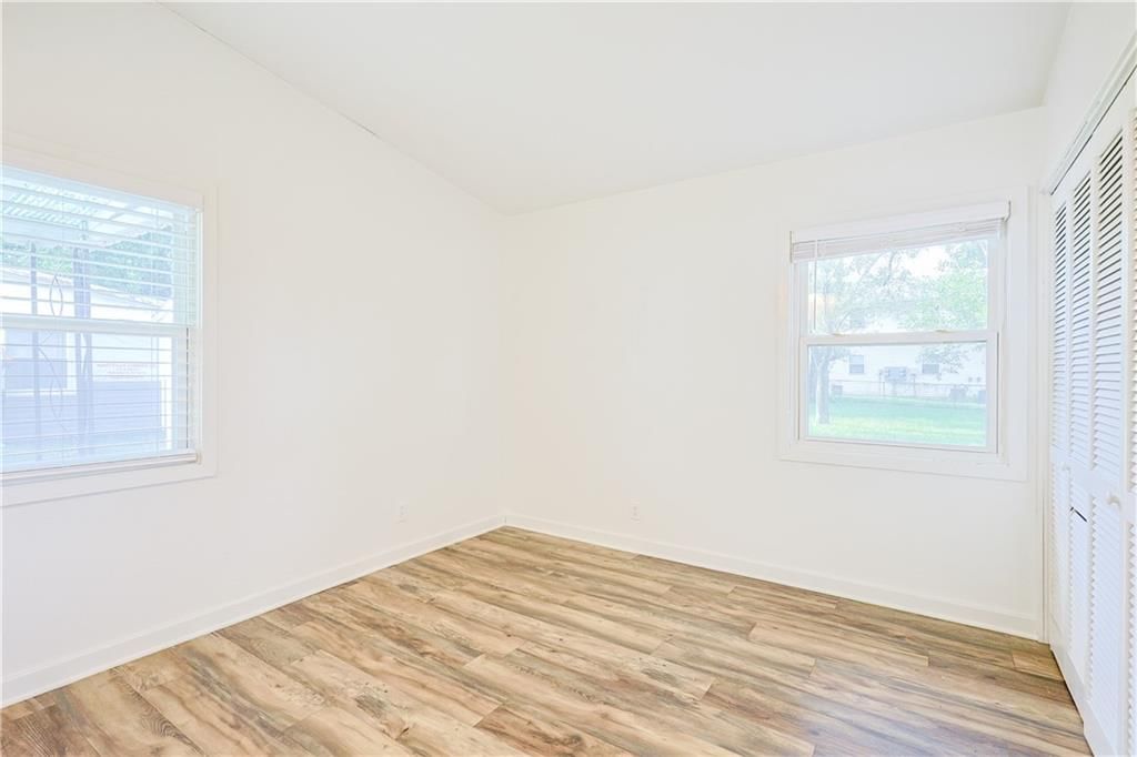 216 E Lieber Street — photo 13