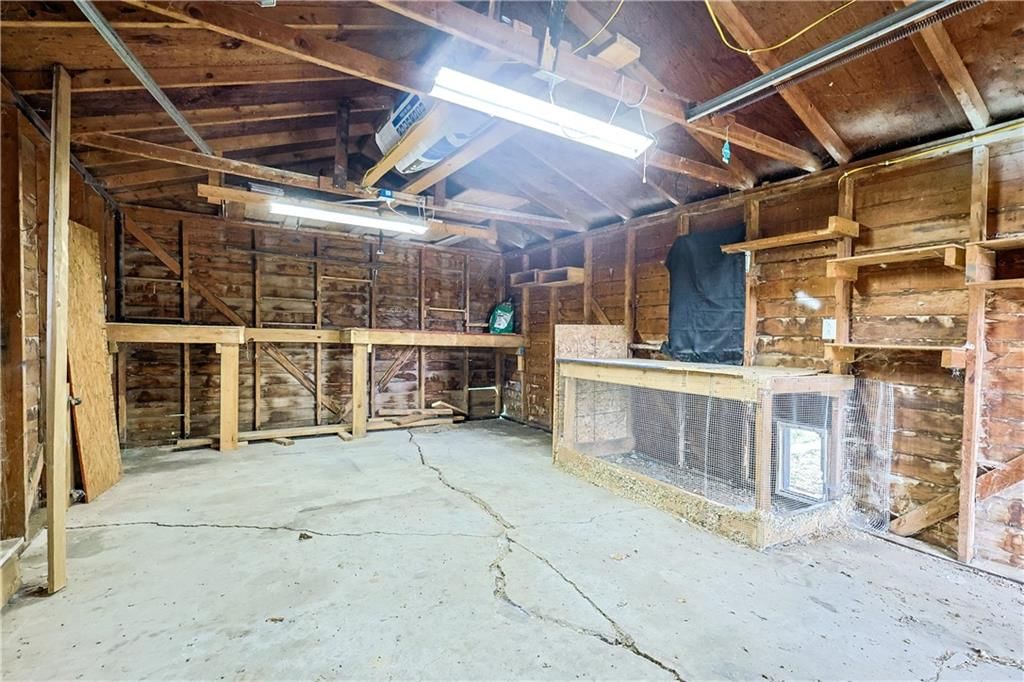 216 E Lieber Street — photo 18