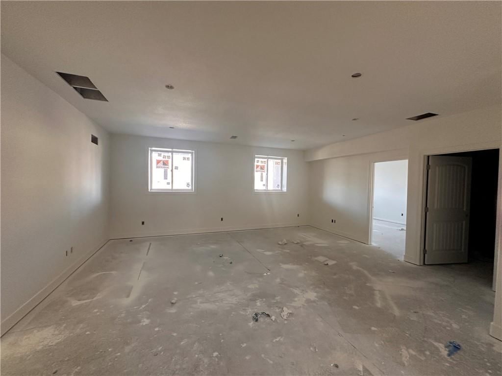 2060 Foxtail Drive — photo 31
