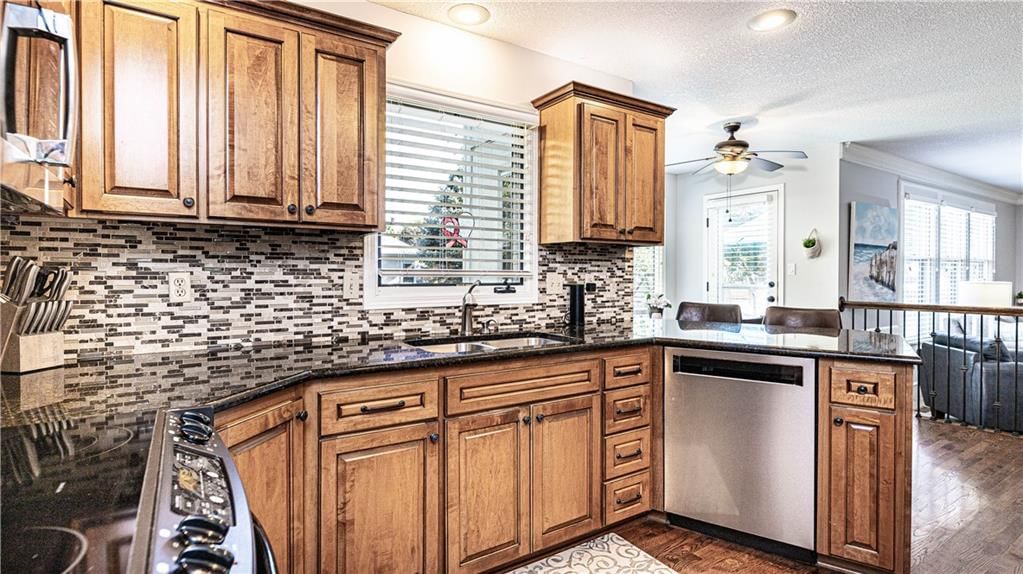 229 SE Sumpter Drive — photo 13