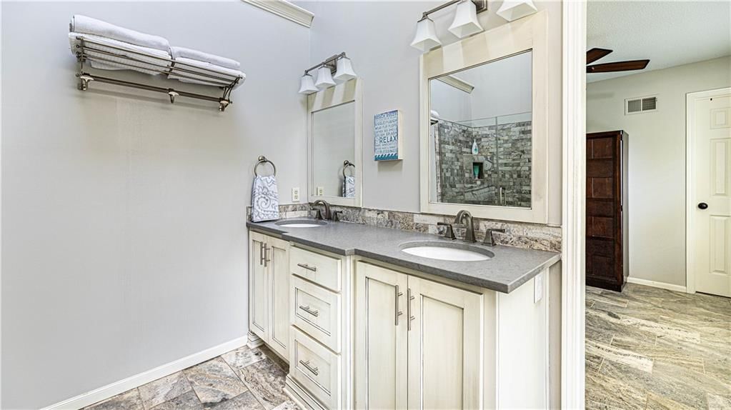 229 SE Sumpter Drive — photo 20