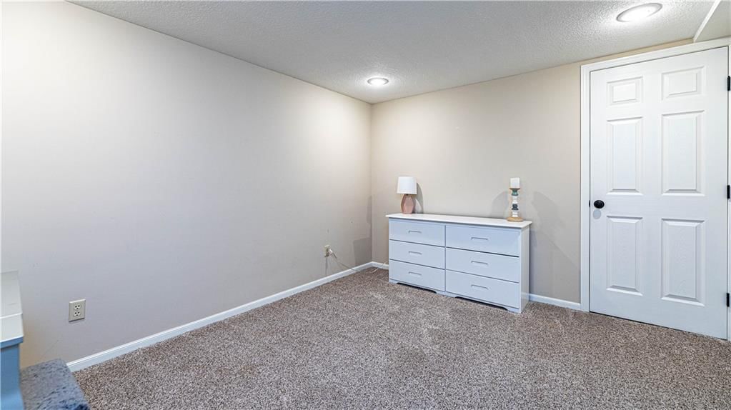 229 SE Sumpter Drive — photo 29