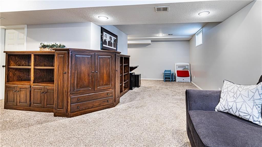 229 SE Sumpter Drive — photo 31