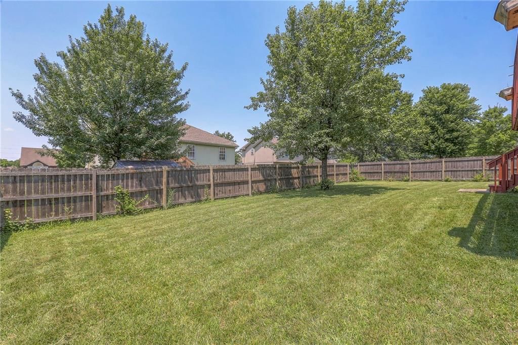 618 SE Joel Avenue — photo 28