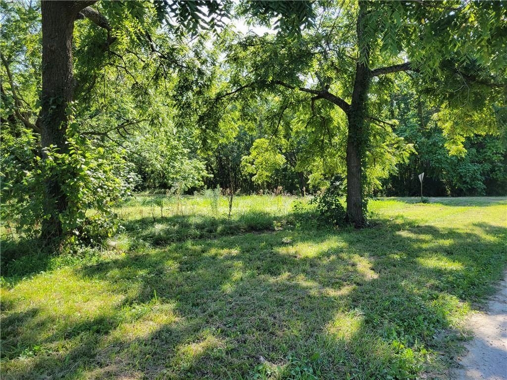 1300 Walnut Street — photo 2