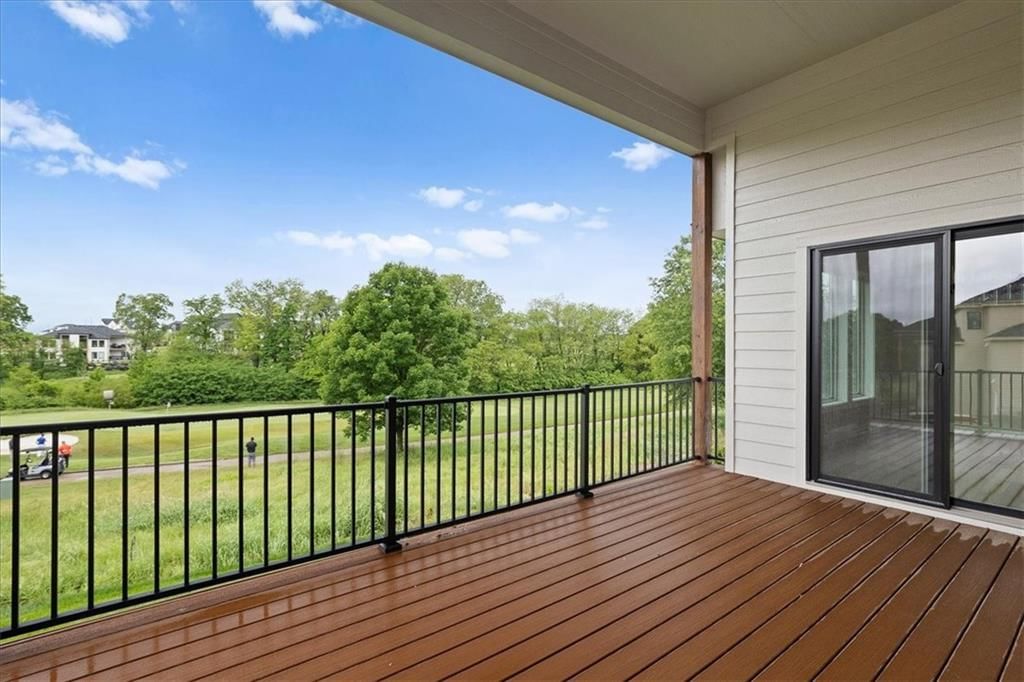 8732 N Lewis Avenue — photo 34