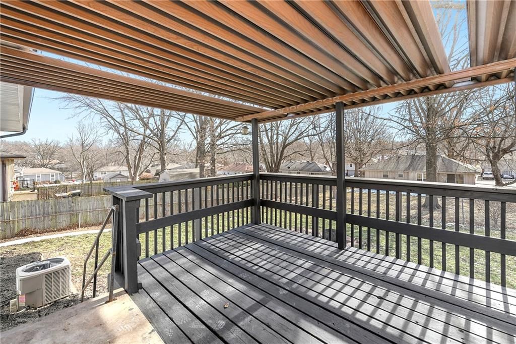 112 SW Gladstone Drive — photo 26