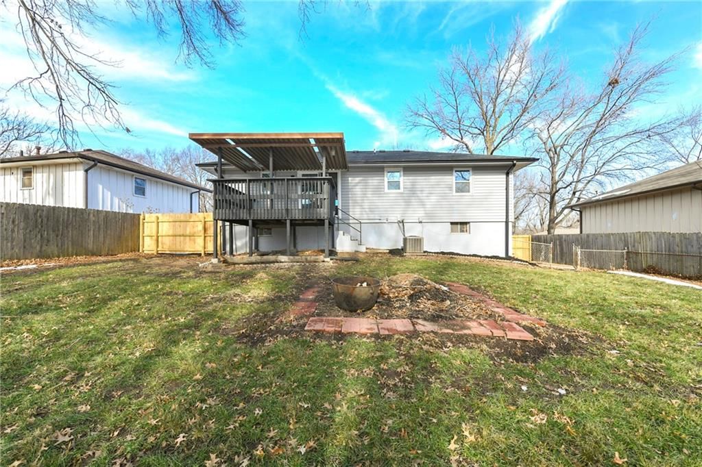 112 SW Gladstone Drive — photo 29