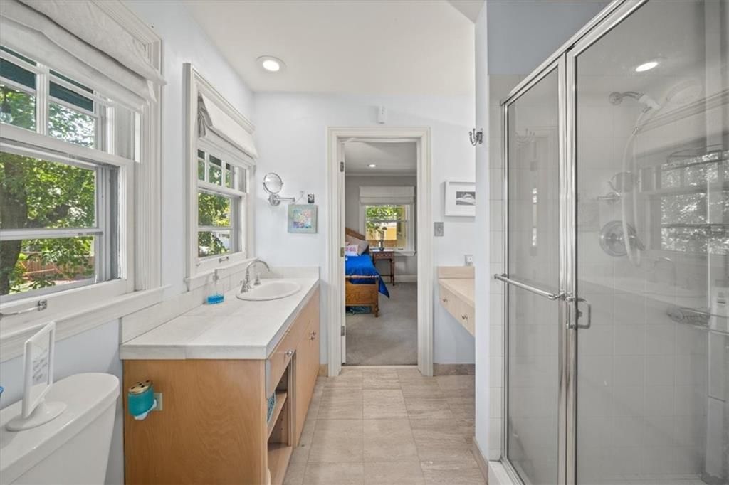 633 W 60th Terrace — photo 20