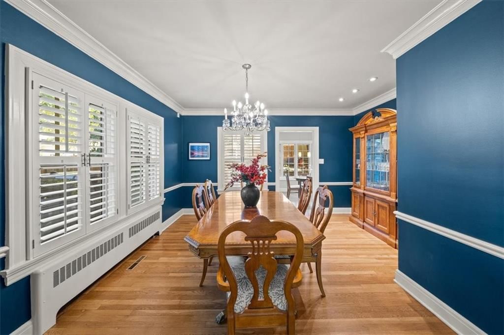 633 W 60th Terrace — photo 7