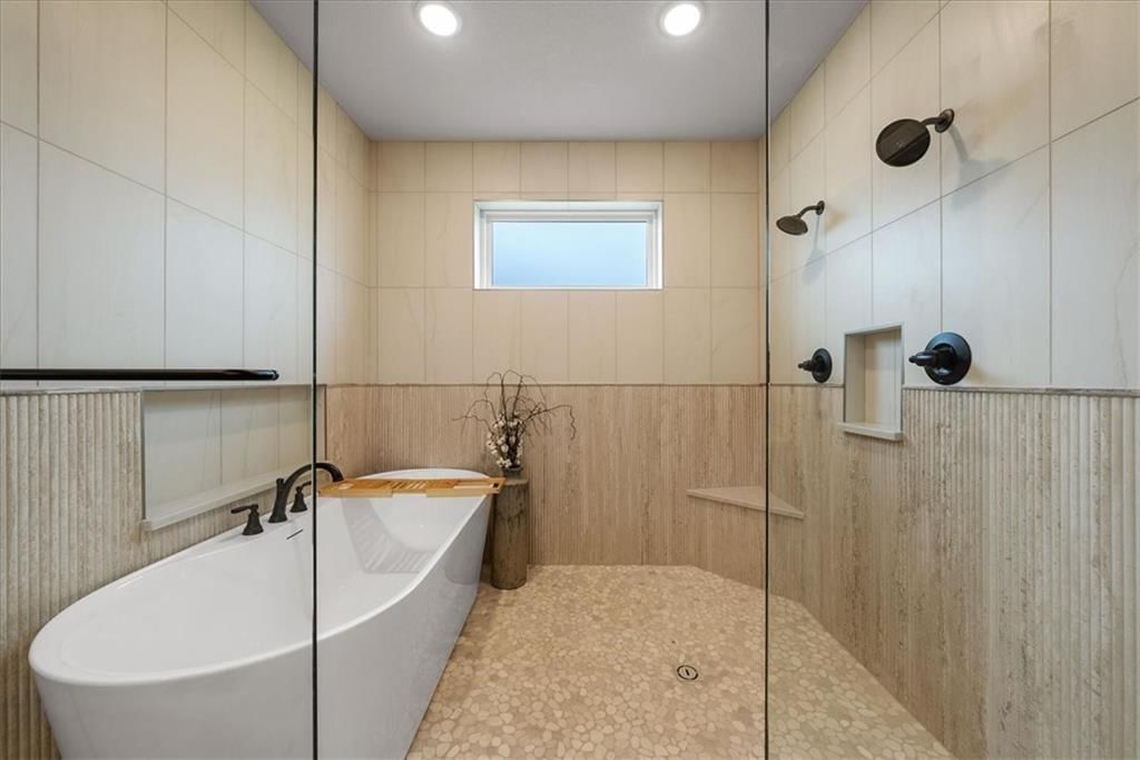8720 N Lewis Avenue — photo 35