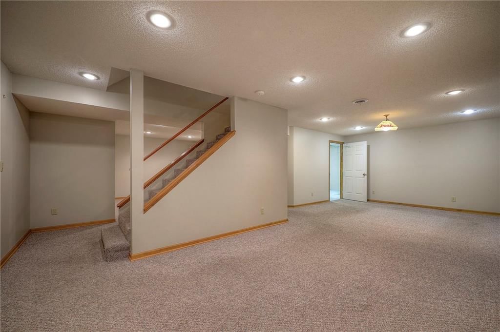 13009 W 105th Terrace — photo 24