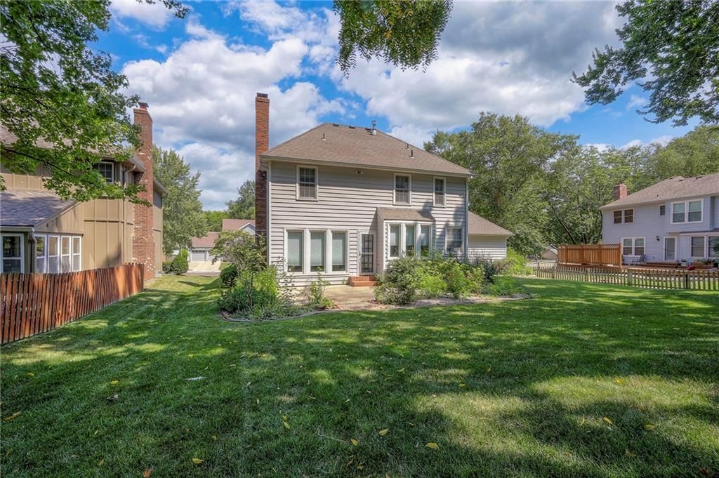 13009 W 105th Terrace — photo 30