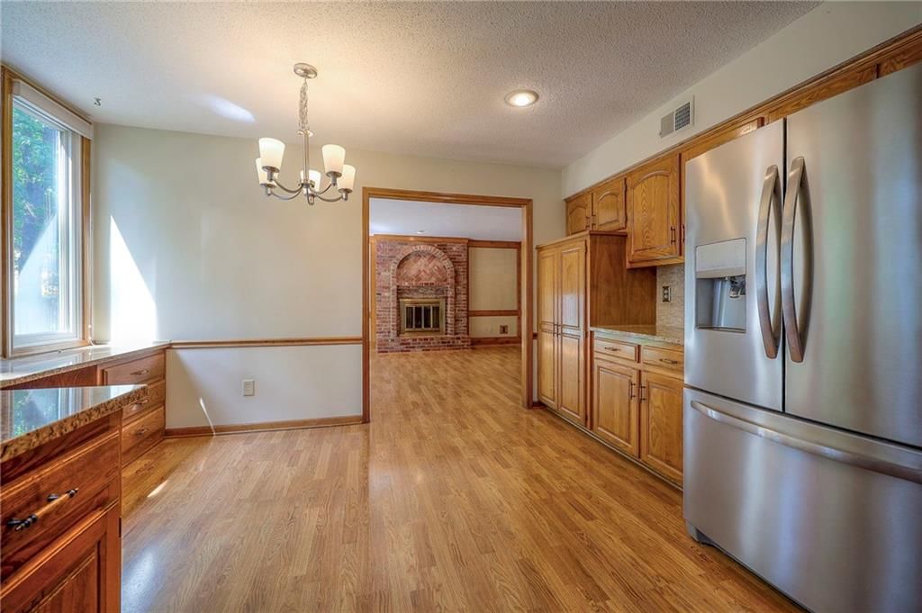 13009 W 105th Terrace — photo 8