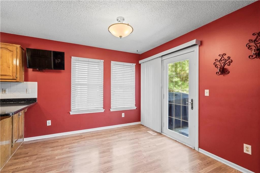740 SW Windsong Circle — photo 8