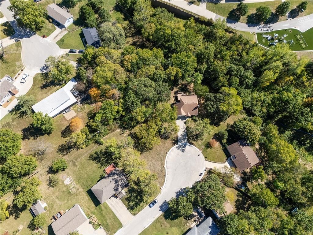 5529 BRADSHAW Street — photo 38