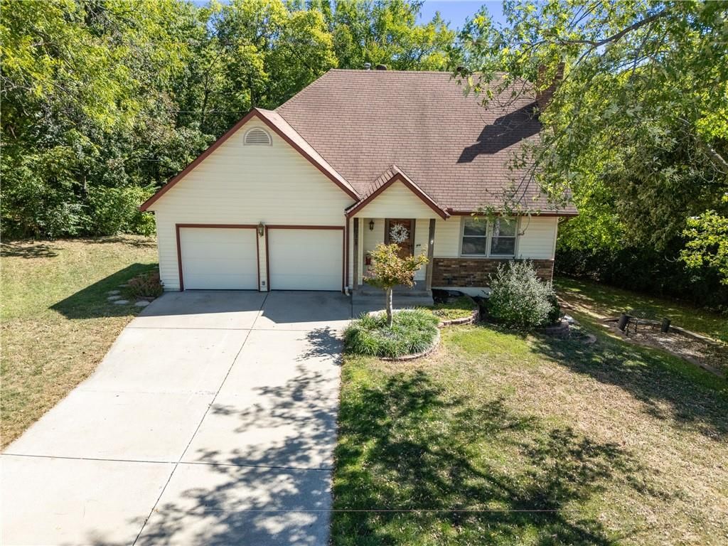 5529 BRADSHAW Street — photo 6