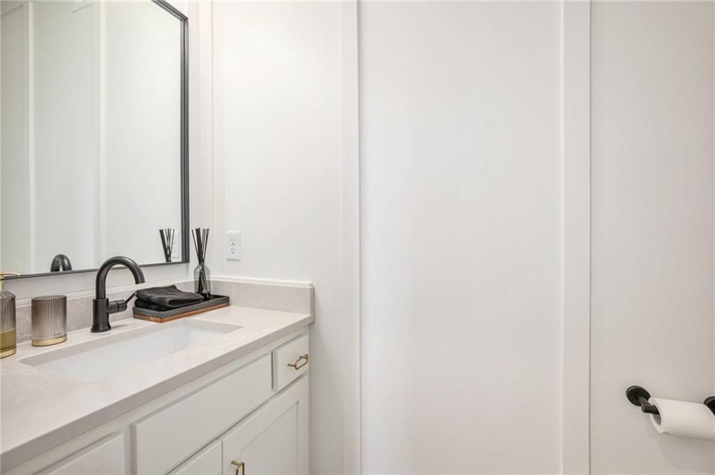 8806 NE 81 Street — photo 15