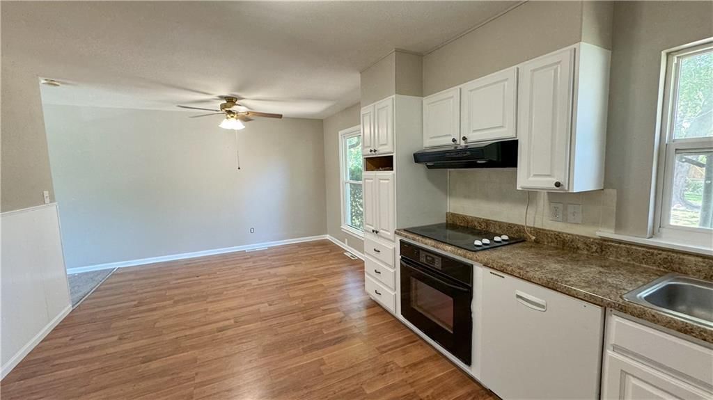 13500 Belmeade Avenue — photo 12