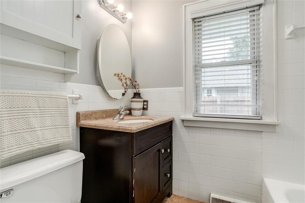 6428 Oak Street — photo 13
