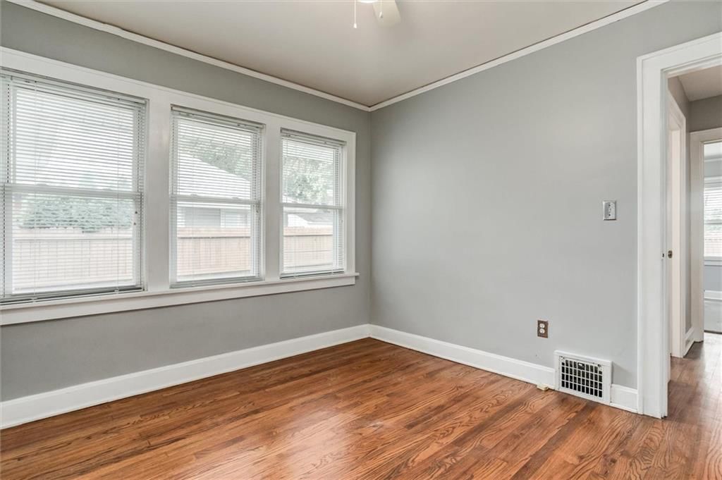 6428 Oak Street — photo 15