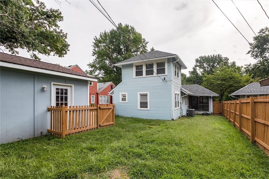 6428 Oak Street — photo 21