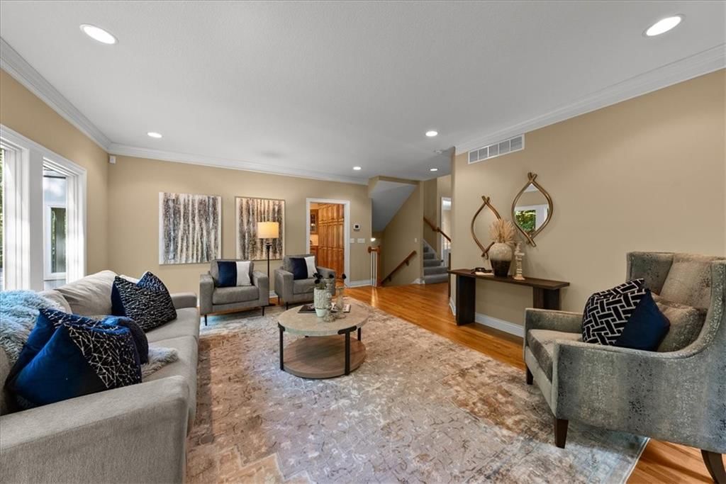 1819 Edgewood Court — photo 13
