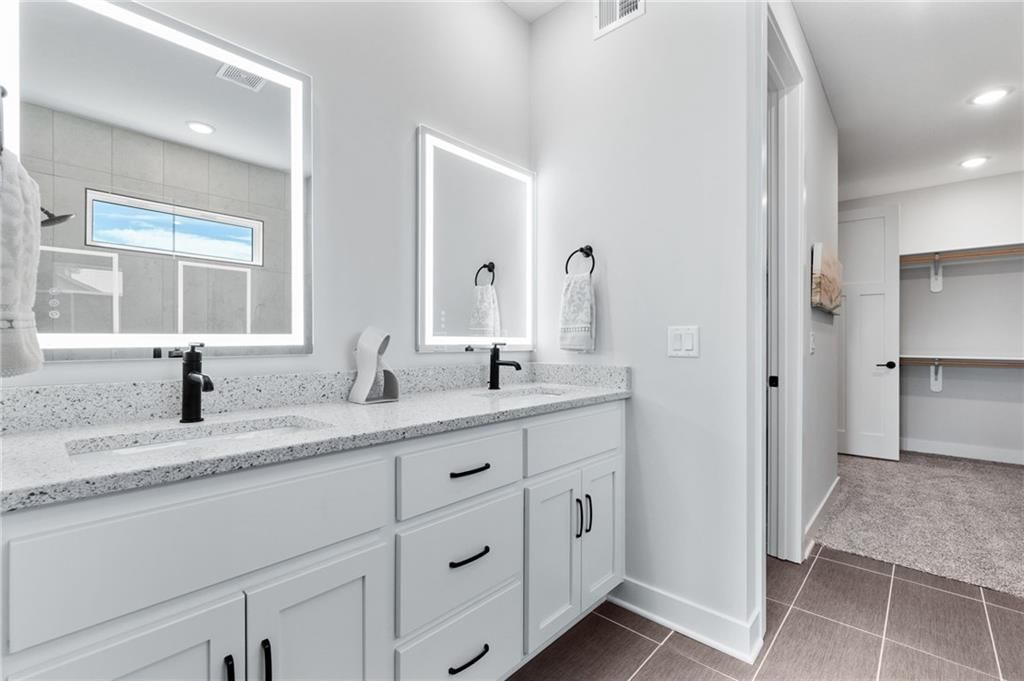 8101 N Sycamore Avenue — photo 18