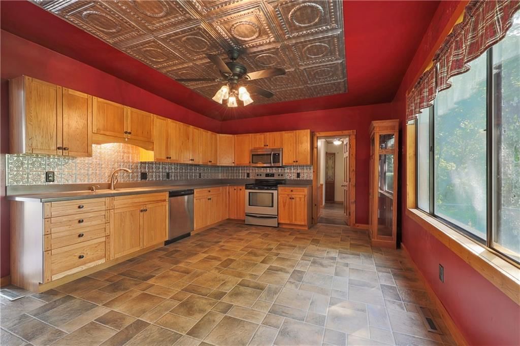 301 Jefferson Street — photo 5