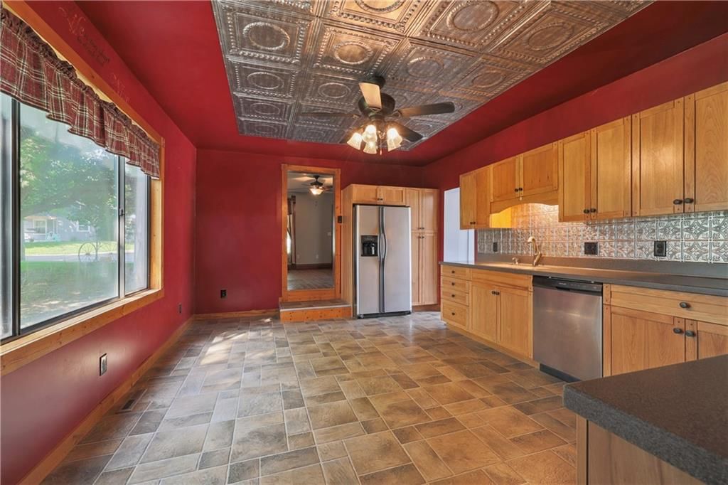 301 Jefferson Street — photo 6