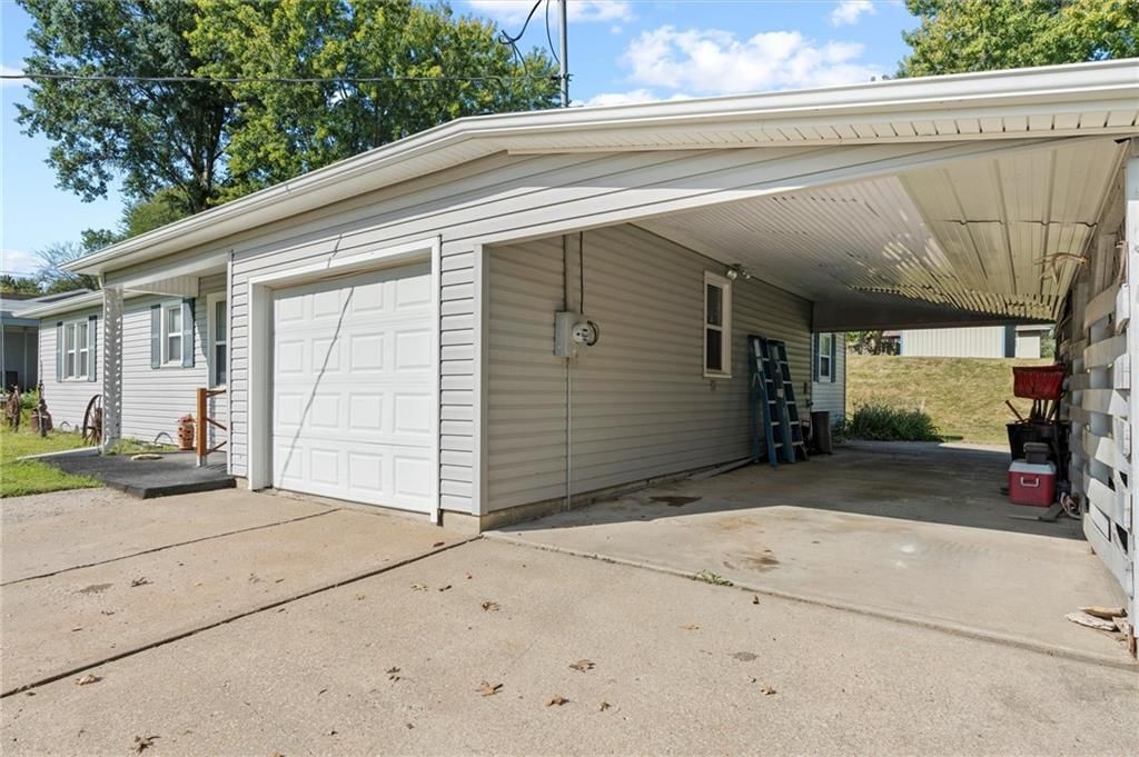 406 Ottman Street — photo 3