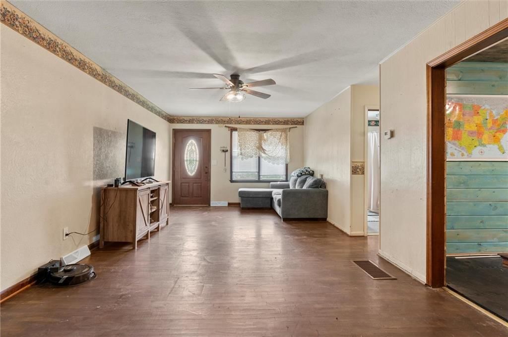 406 Ottman Street — photo 5