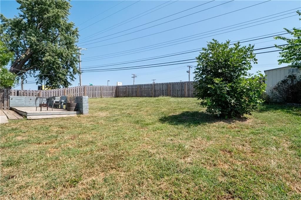 6803 NW 77th Terrace — photo 45