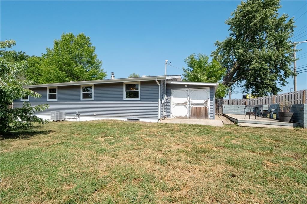 6803 NW 77th Terrace — photo 46