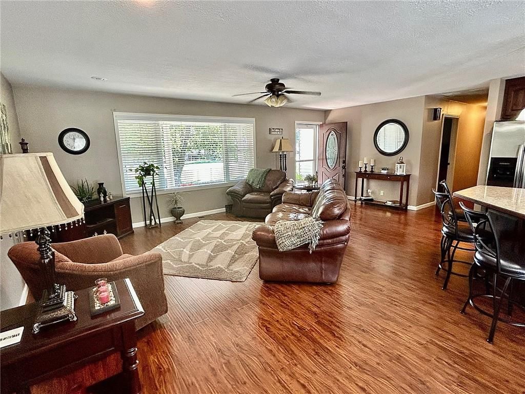 111 Woodcliffe Drive — photo 4