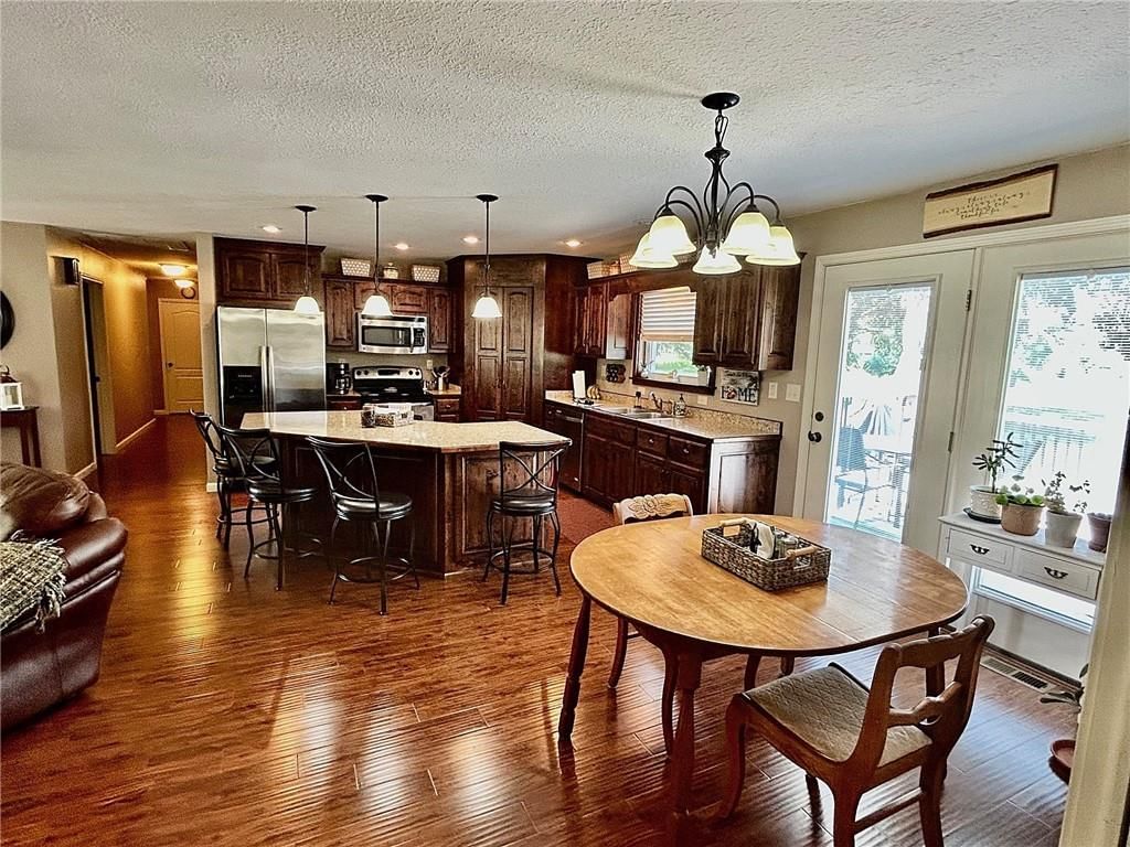 111 Woodcliffe Drive — photo 10