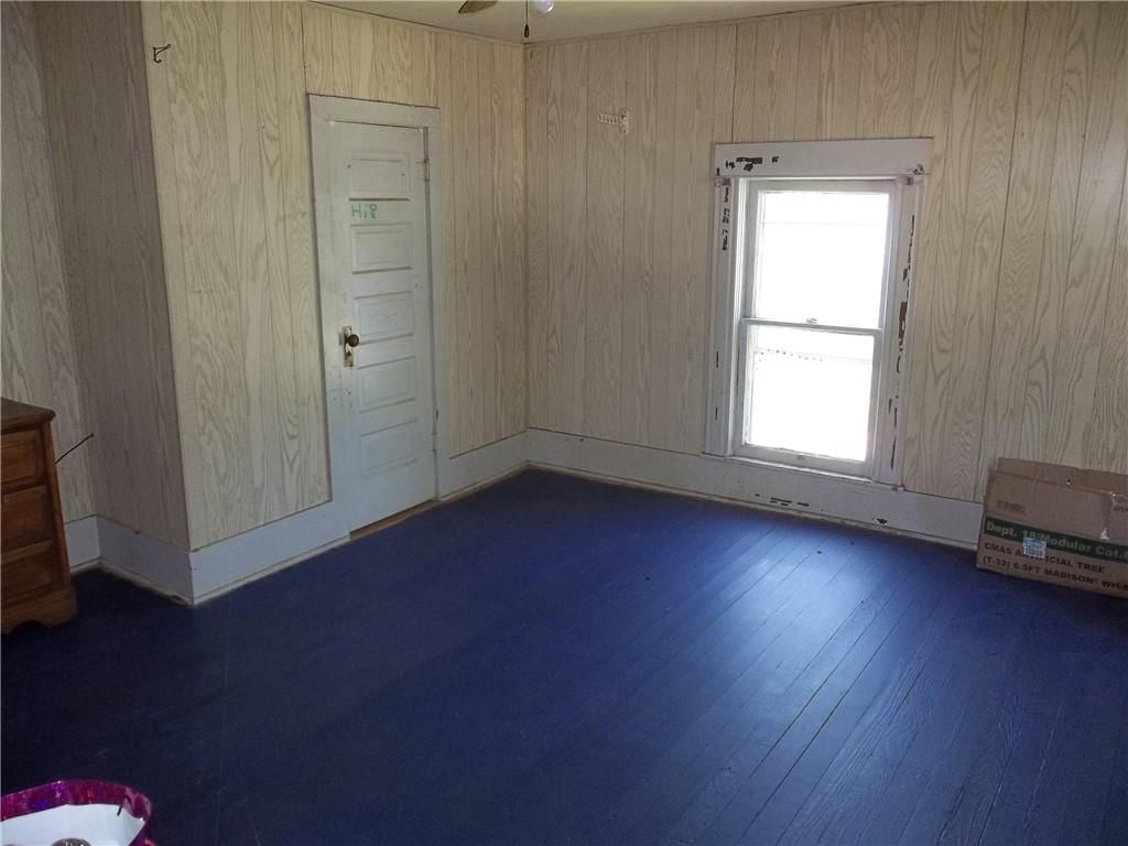 1103 S Grant Avenue — photo 14