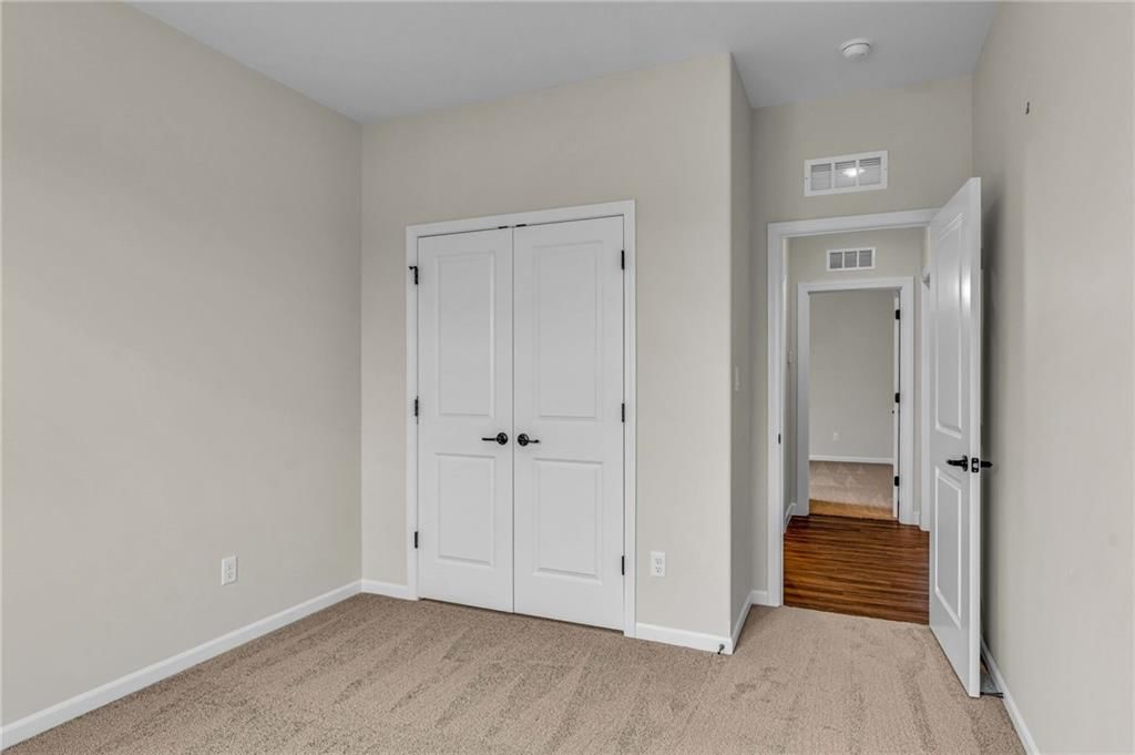 2724 E 26th Terrace — photo 20