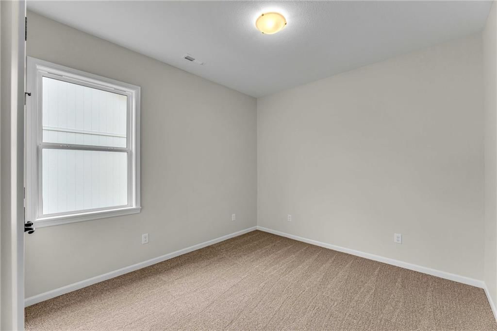 2724 E 26th Terrace — photo 21