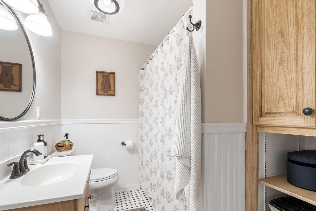 5450 Horton Street — photo 18